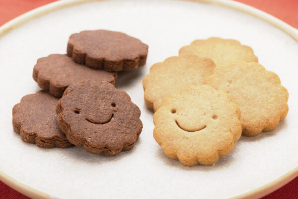 もち麦ふすまを加工したクッキー（Gookie）