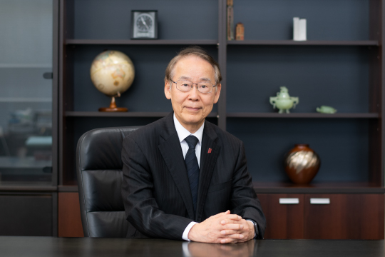 新潟薬科大学 学長 下條 文武